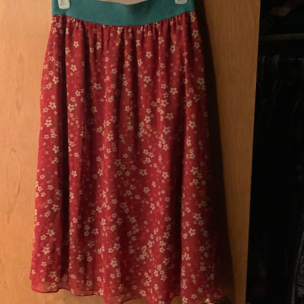 Rusty background floral print green waistband